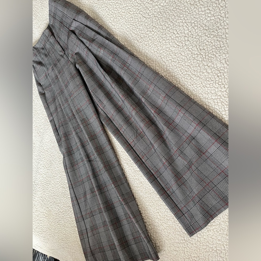 NWOT New York & Company 7th Avenue Women’s Pants Size 4 Average
